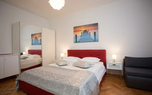 Apartment Split
