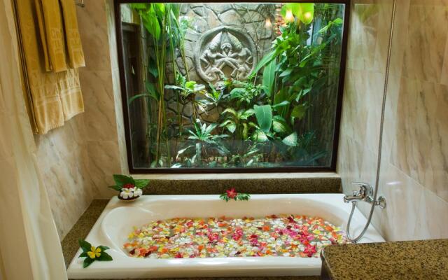 Cham Villas Boutique Luxury Resort