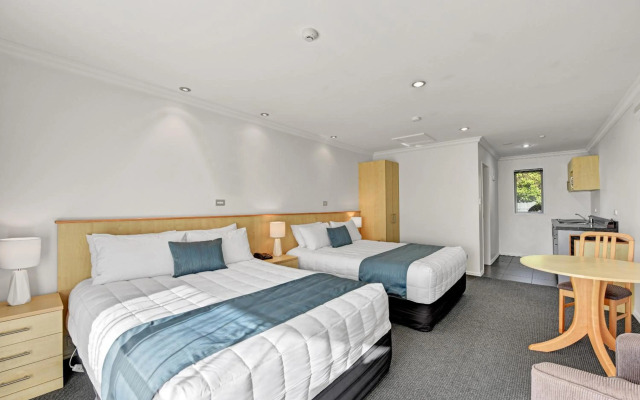 The Hotel Nelson
