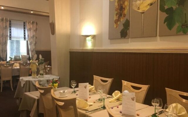 Hôtel-Restaurant A La Couronne