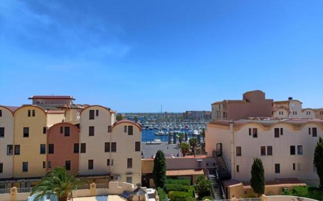 Charmant Appartement vue PORT DE GRUISSAN 5DROM44K