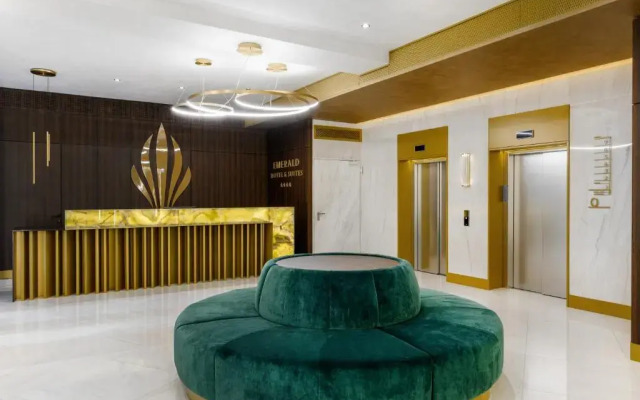 Emerald Downtown Suites