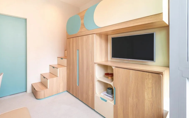 Weave Studios - Sai Ying Pun