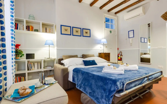 Rome as you feel - Piazza dei Satiri Studio