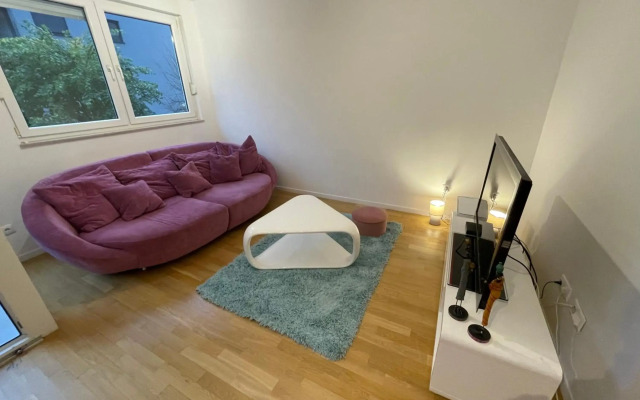 Large Modern Flat with Balcony - Lake Jarun