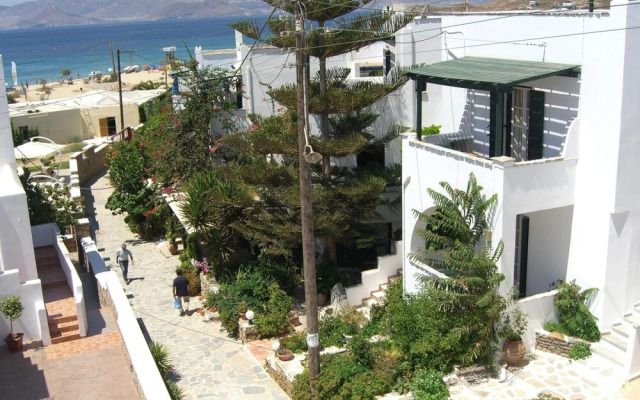 Pyrgos Beach Studios