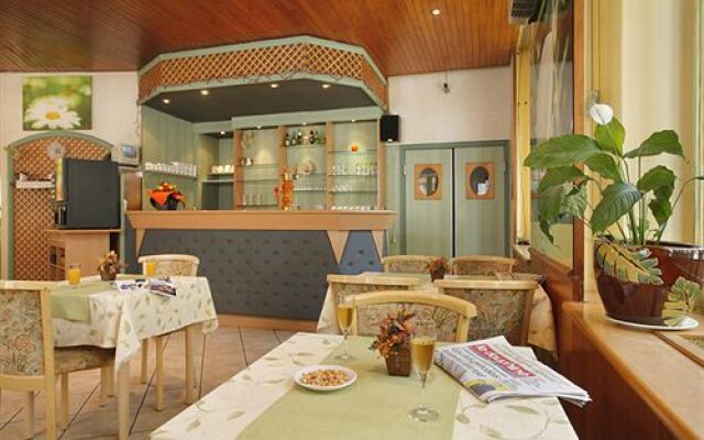Hotel The Originals Grenoble Gambetta (ex Inter-Hotel)