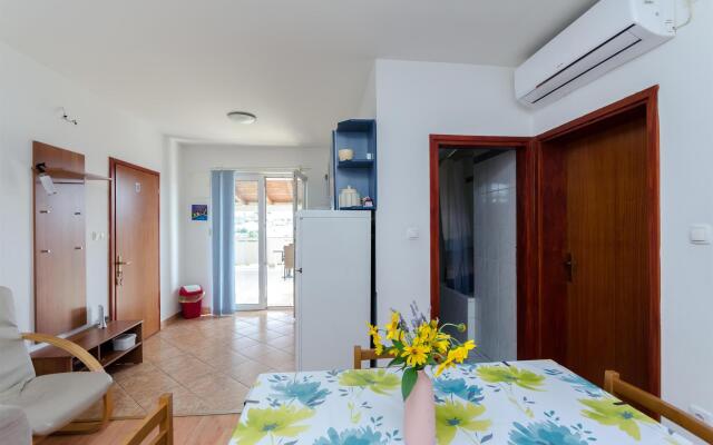 Apartments Ante in Lopar - island Rab