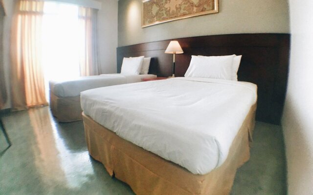 Palm Star Suites Hotel