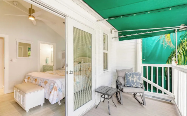 Bahamian Reed by Avantstay Walk to Everything! w/ Community Pool Week Long Stays Only