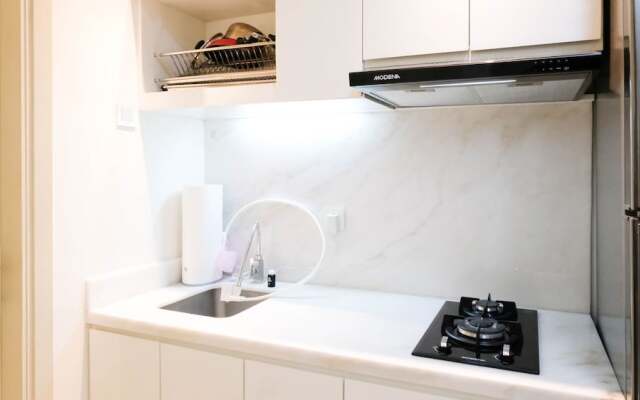 Spacey And Homey 2Br At Supermall Mansion Apartment