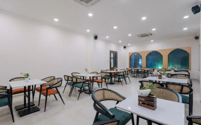 Treebo Premium Aasma Courtyard