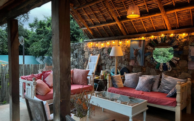 Ol Losowan House, Karen