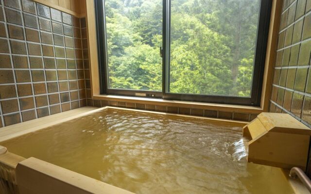 Shionoyu Onsen Rengetsu