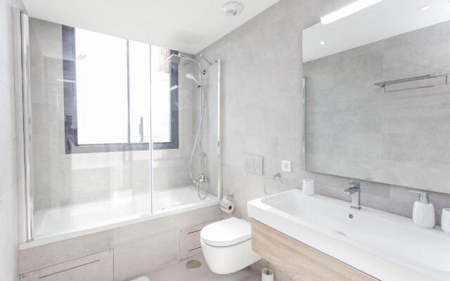 Luxury 2BR Seaviews - Santa Barbara Heights