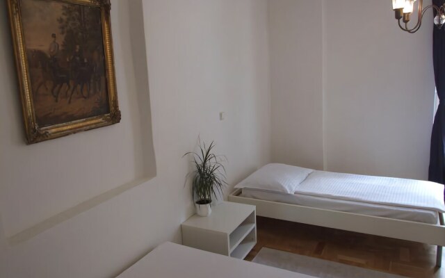 Charles Bridge Hostel and Apartments