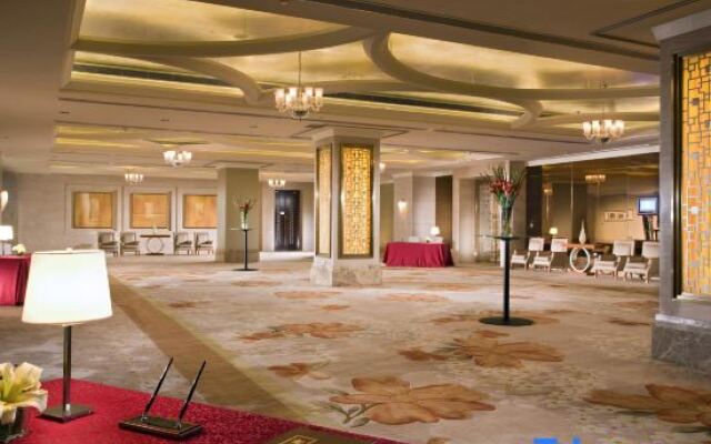 Yunda Sheraton International Plaza Apartment Hotel