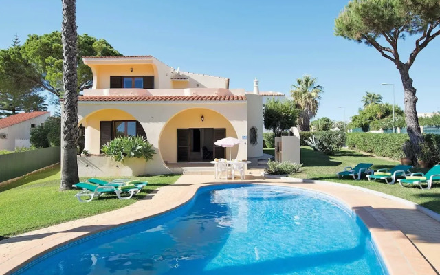 Modern Villa in an Exclusive Residential Area With a Private Swimming Pool