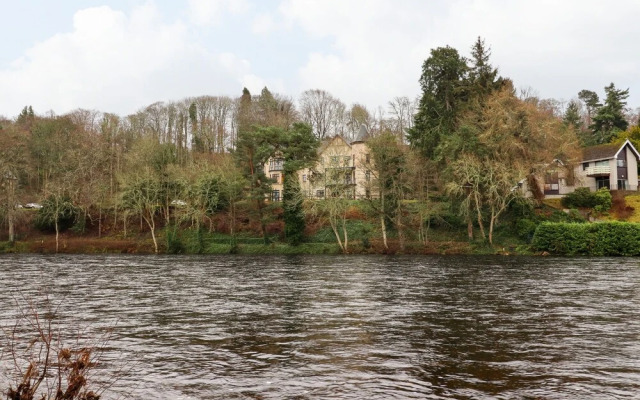 Rossie Lodge