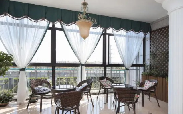 Vienna Classic Hotel (Shanghai Linhai Road)