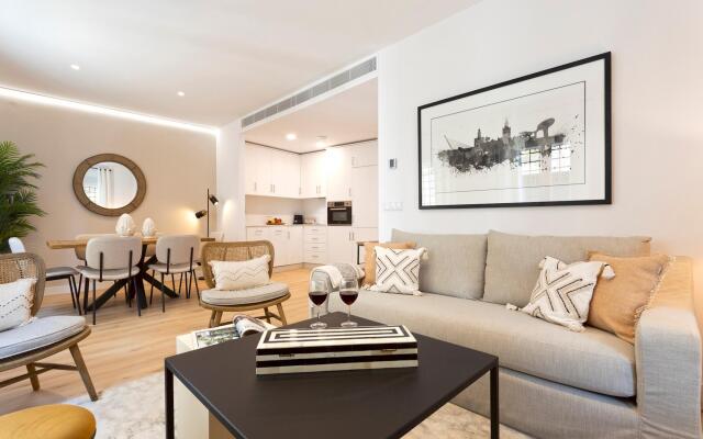 Spectacular 3BD apartment in Santa Cruz neighborhood. Aire I