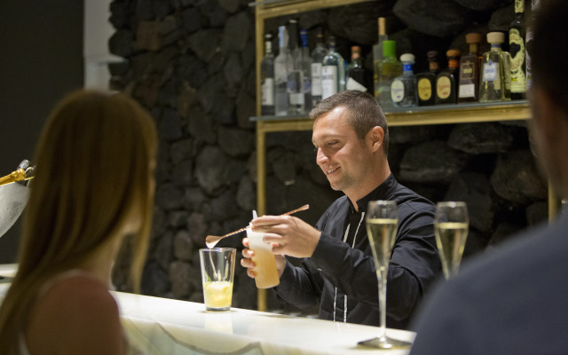 Grace Hotel, Auberge Resorts Collection