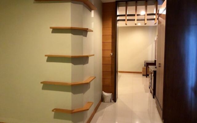 Hua Hin White Sand Hotel