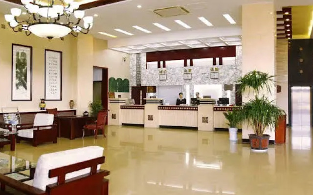 JI Hotel (Penglai Zhonglou East Road)