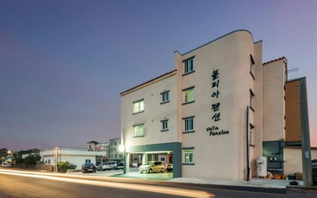 Seogwipo Jungmun Bolia Pension