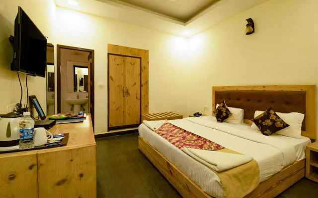 Baga Hideout Resort
