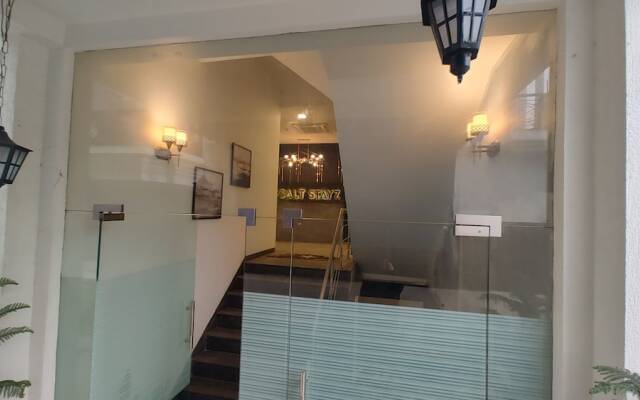 Saltstayz Select - Nehru Place & New Friends Colony