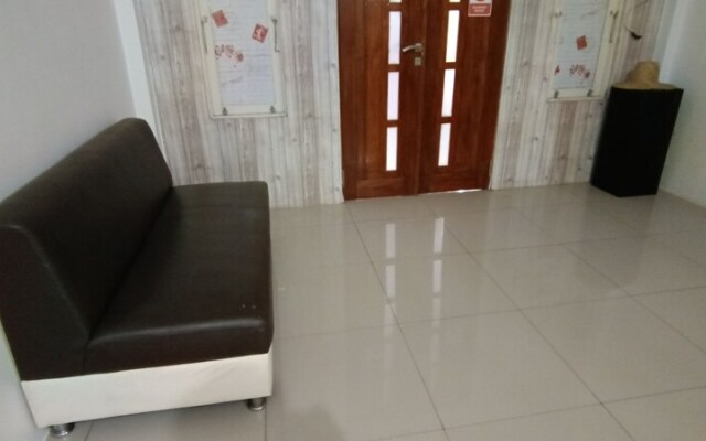 SPOT ON 92458 Azeela Kost Syariah