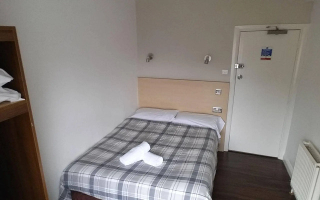 Lynden Court Hotel