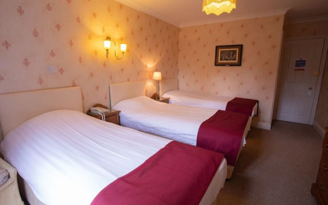 Fines Bayliwick Country House