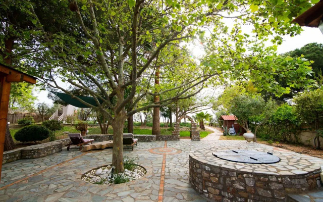 Petrochori Beach House