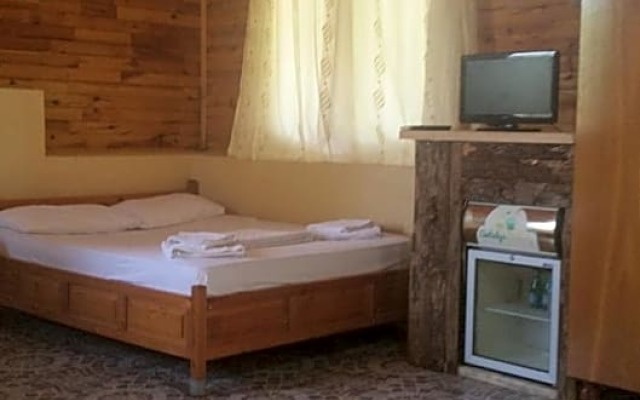 Esralina Bungalows Cıralı