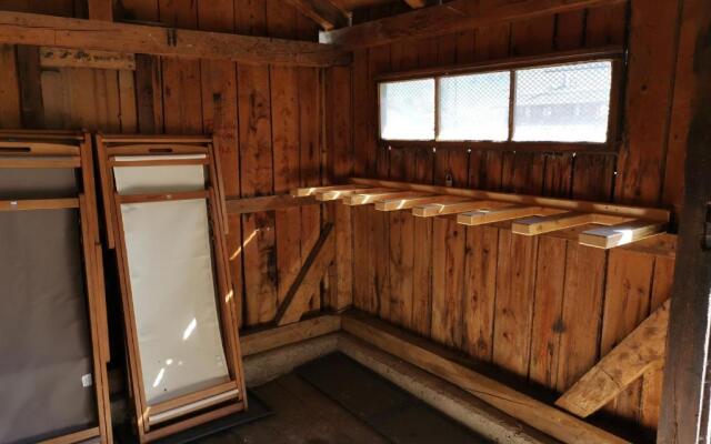 Family Friendly Chalet - Central with Beautiful Mountain Views