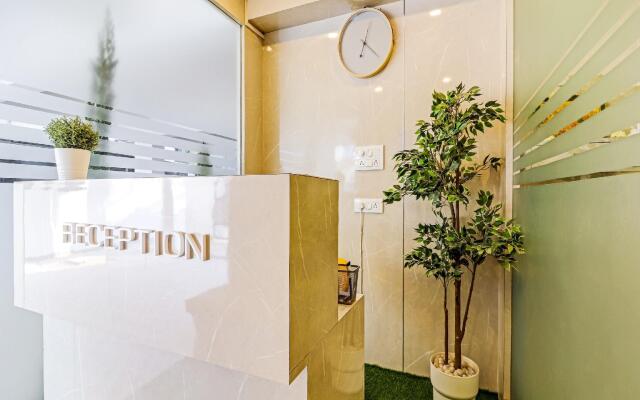 Super OYO Flagship Landcorp Hotels Near Shilparamam