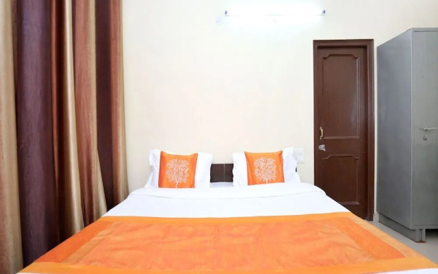 OYO 12734 Home Valley View Studio Kasauli