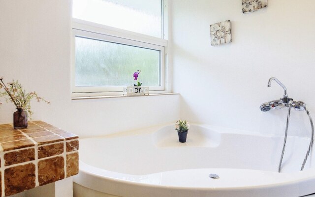 10 Person Holiday Home in Vaeggerlose