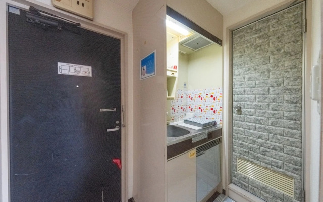 Namba West 5 connecting room