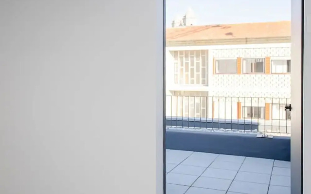 Liiiving in Porto-modern Glam Rooftop Apartment