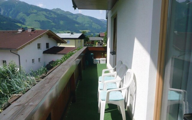 Stunning Apartment in Piesendorf With 3 Bedrooms and Wifi