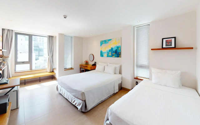 Mojzo Inn Boutique