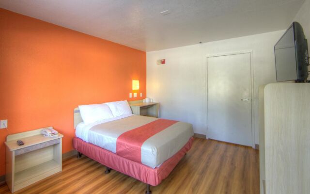 Motel 6 Orlando, FL - Winter Park