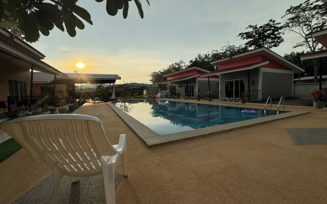Patcharee Resort