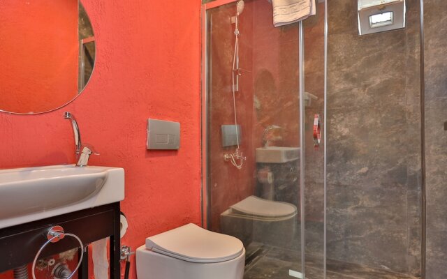 Wolf Of The City Hotel & Spa