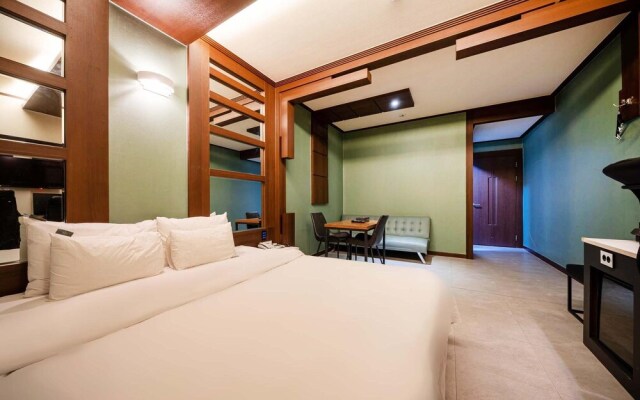 Suwon Rose Hotel
