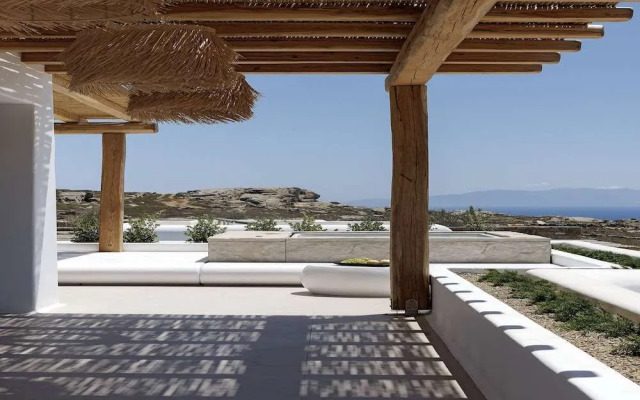 White Art Suites