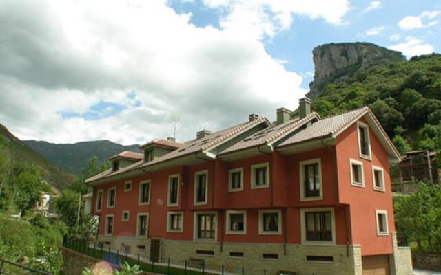 Apartamentos Puente La Molina